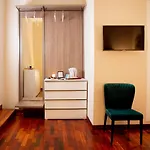 Handmade Rest 3* نابولي